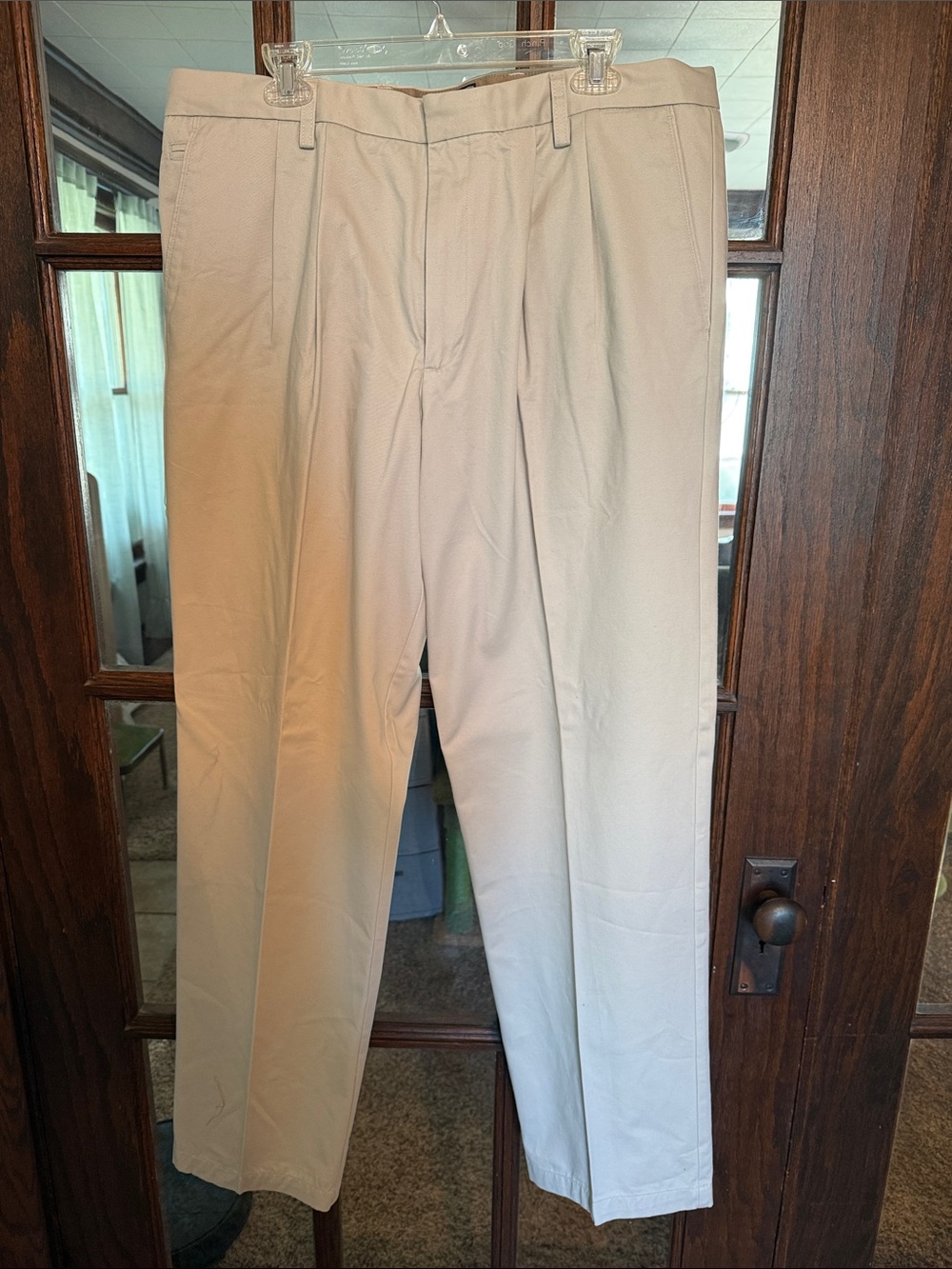 Dockers Men's Tan Chino Pants